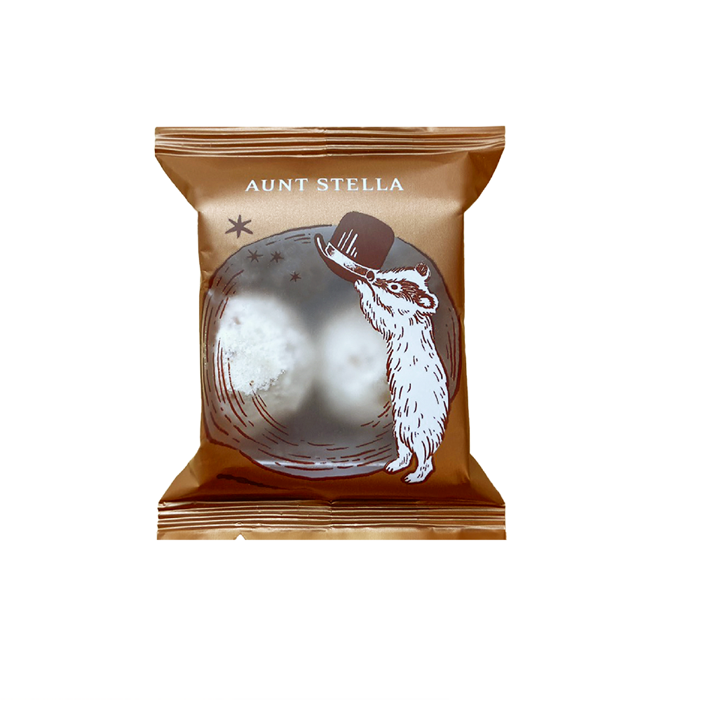 Mr. Raccoon's Snowball Magic