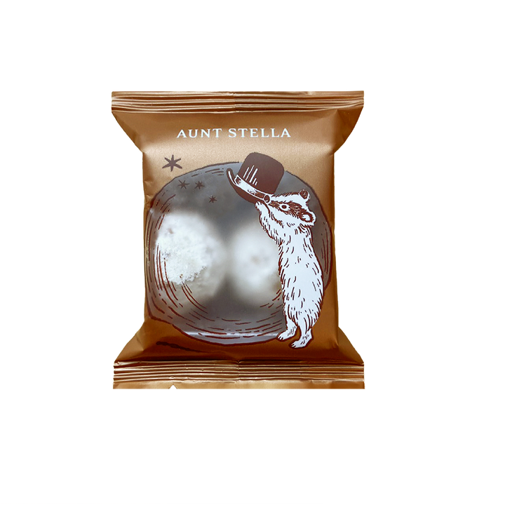 Mr. Raccoon's Snowball Magic